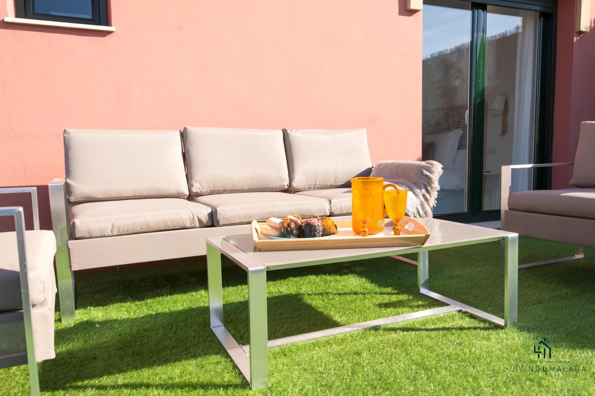 Appartamento Living4Malaga Blue Bay Esterno foto